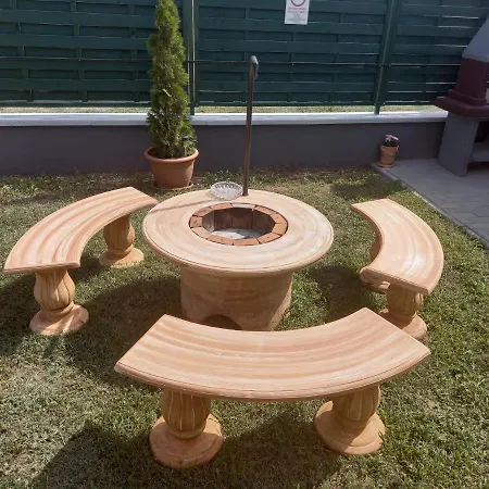 Jucus Vendeghaz Zalahaláp