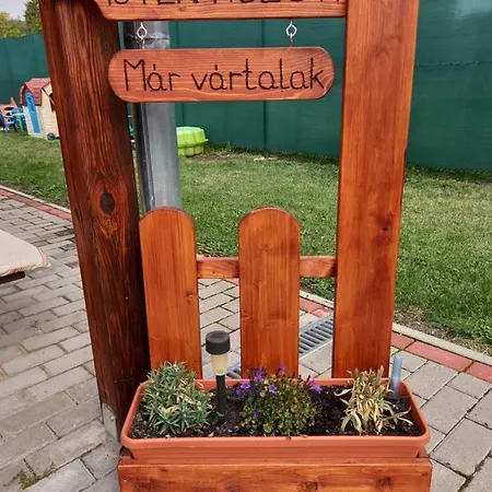 Jucus Vendeghaz Gasthuis 3*