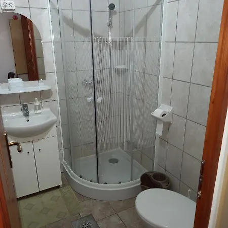 Jucus Vendeghaz Zalahaláp