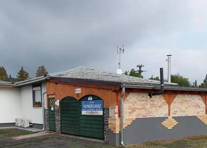 Jucus Vendégház Affittacamere 3*